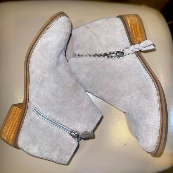 Blondo Shoes - Blondo leather suede waterproof ankle boots